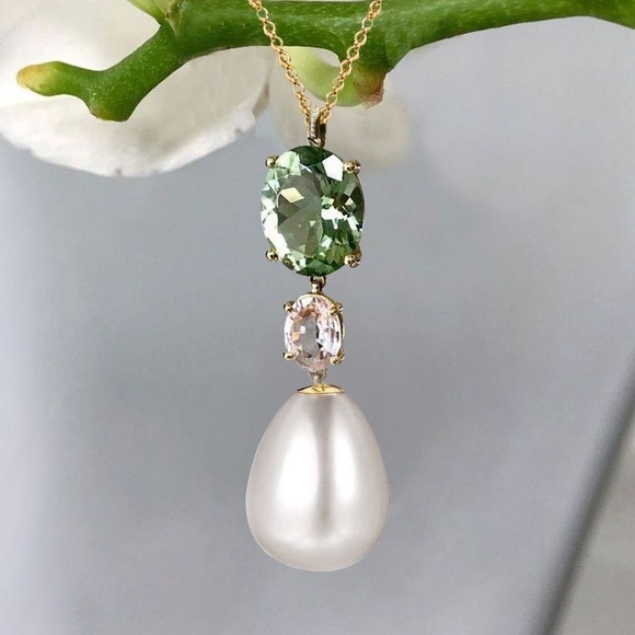 Nextnecklace Elegant Golden Oval Cut Pearl & Peridot Necklace & Earrings Sets - Picture 3 of 7